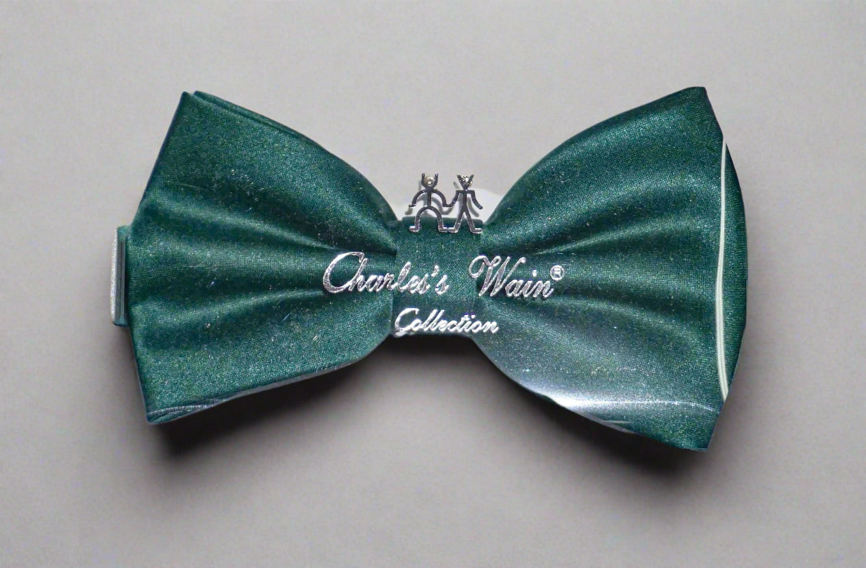 Charles Wain boxed solid color bow tie