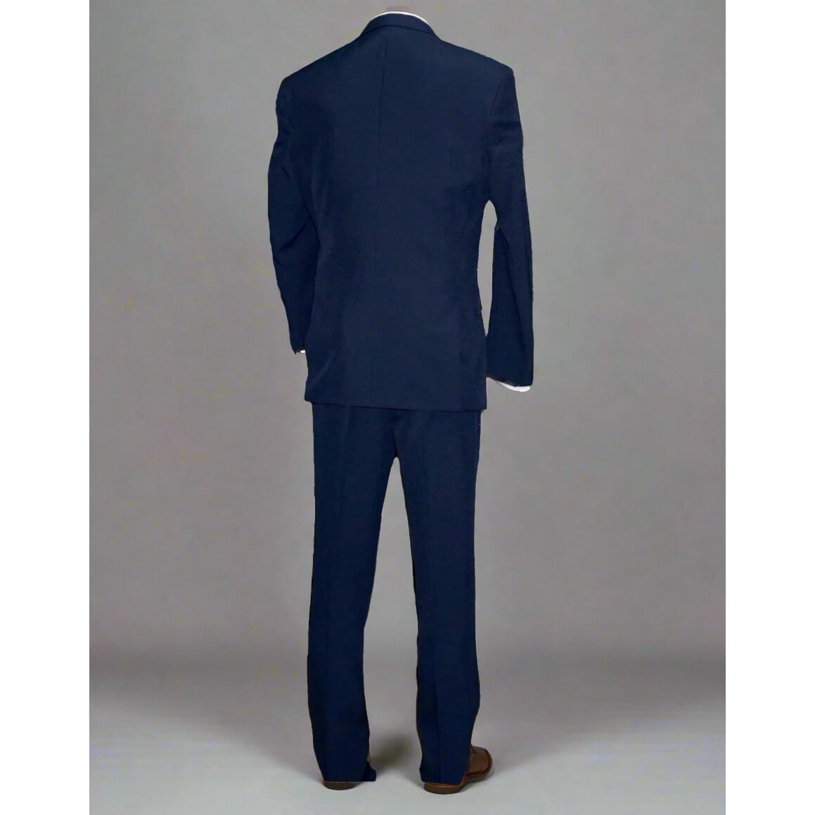 LUCCI Men's Classic Fit Suit
